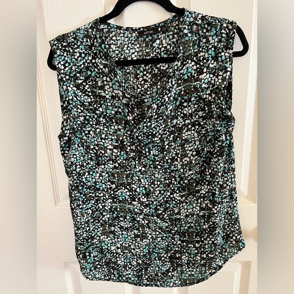 Apt. 9 Sleeveless V Neck Blouse Mosaic Black/turquois/white pattern Size M - Picture 1 of 5